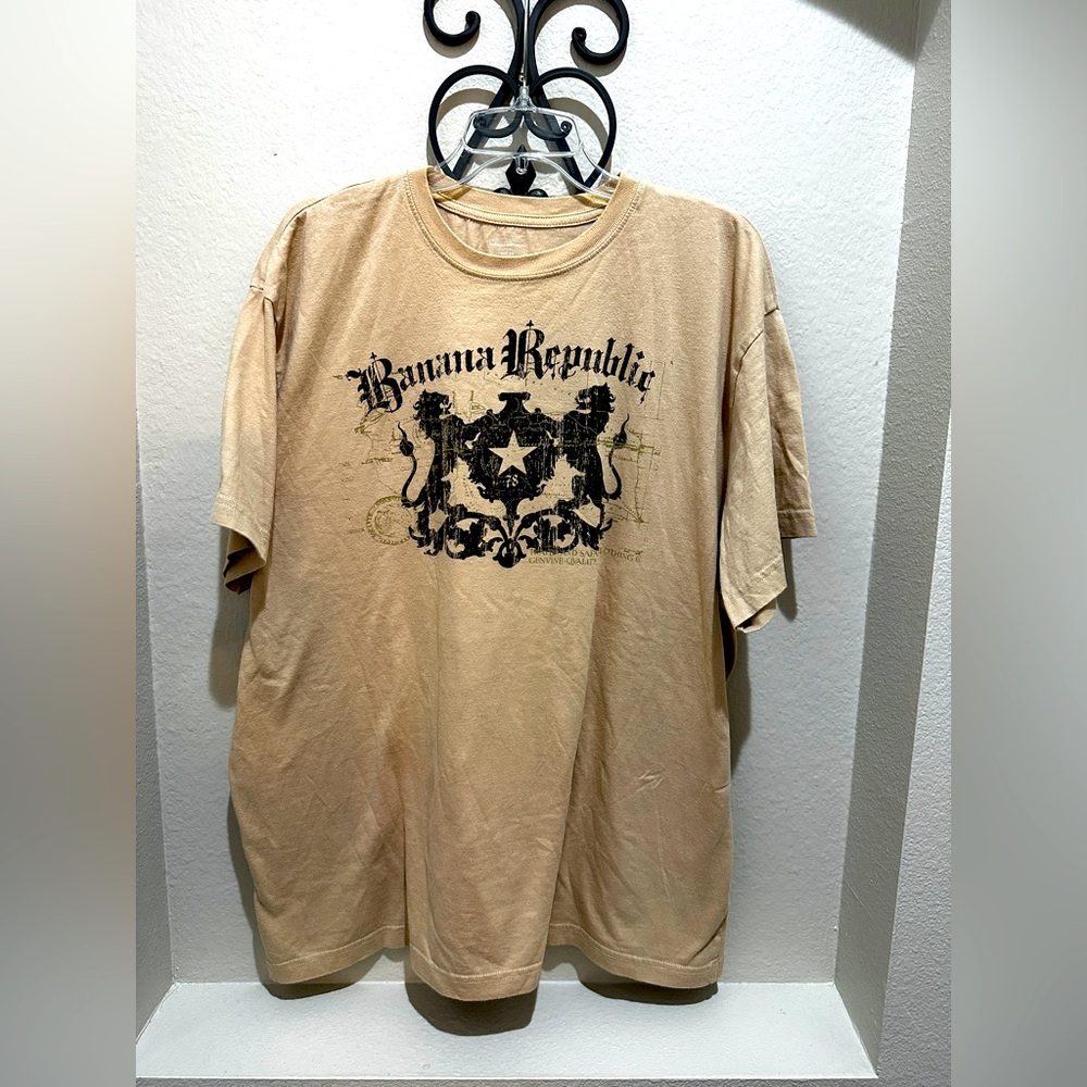 Banana Republic Graphic Tshirt XXL